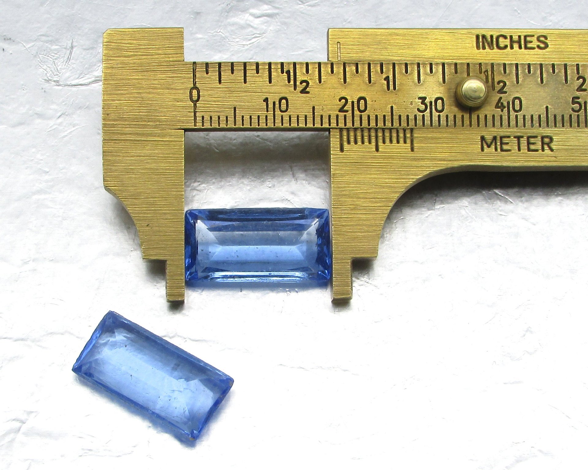 19x9.5mm Rectangular Rhinestone Chatons, Unfoiled Sapphire Glass Gems (2)