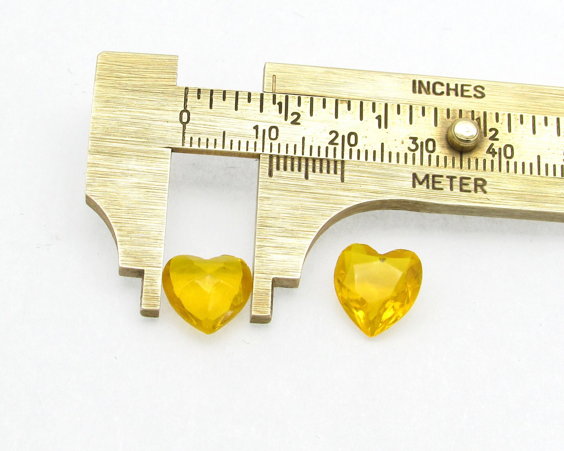 12mm Heart Rhinestone with Pointed Back (2)