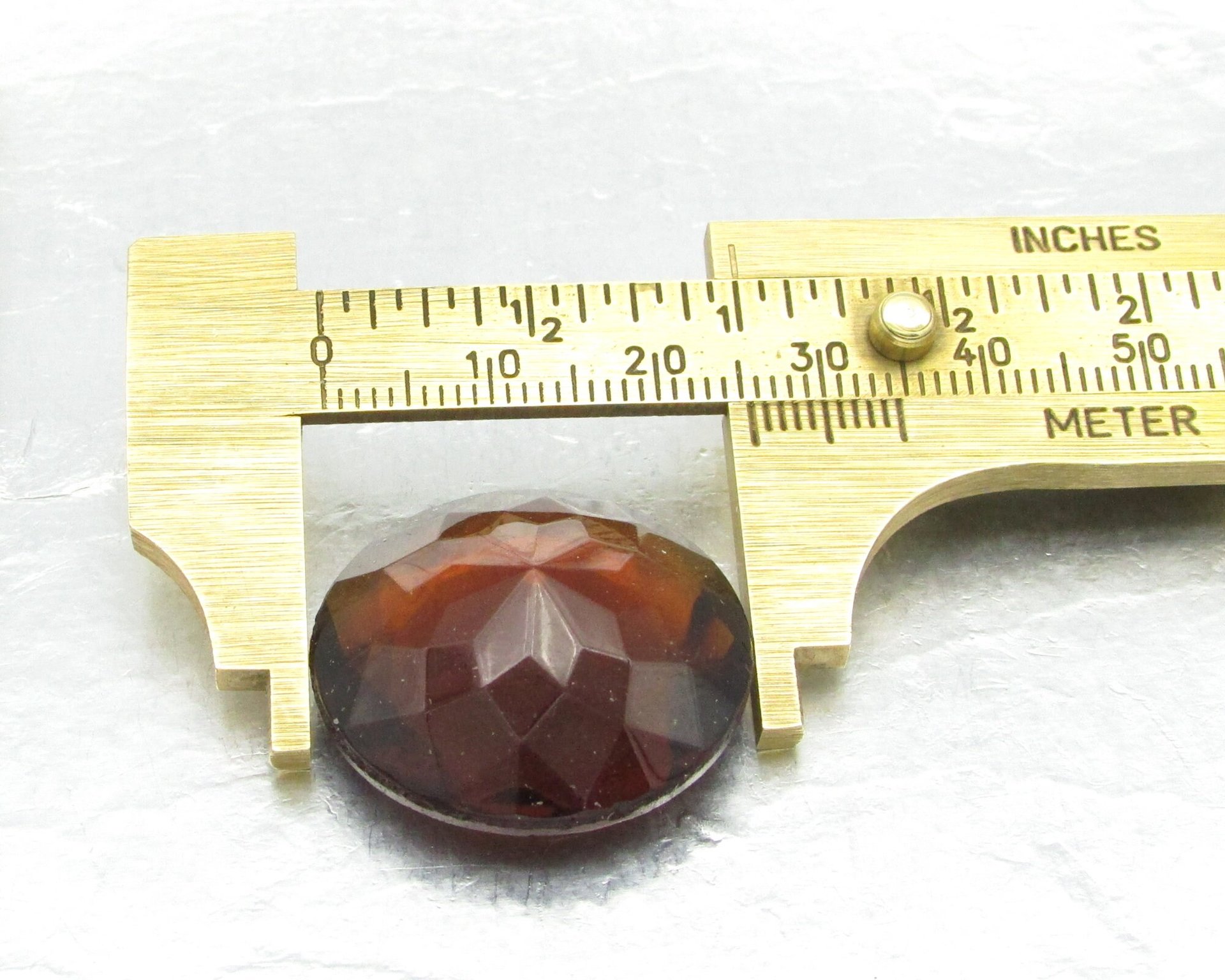 25.5mm Round Dentelle, Unfoiled Dark Topaz Rhinestone