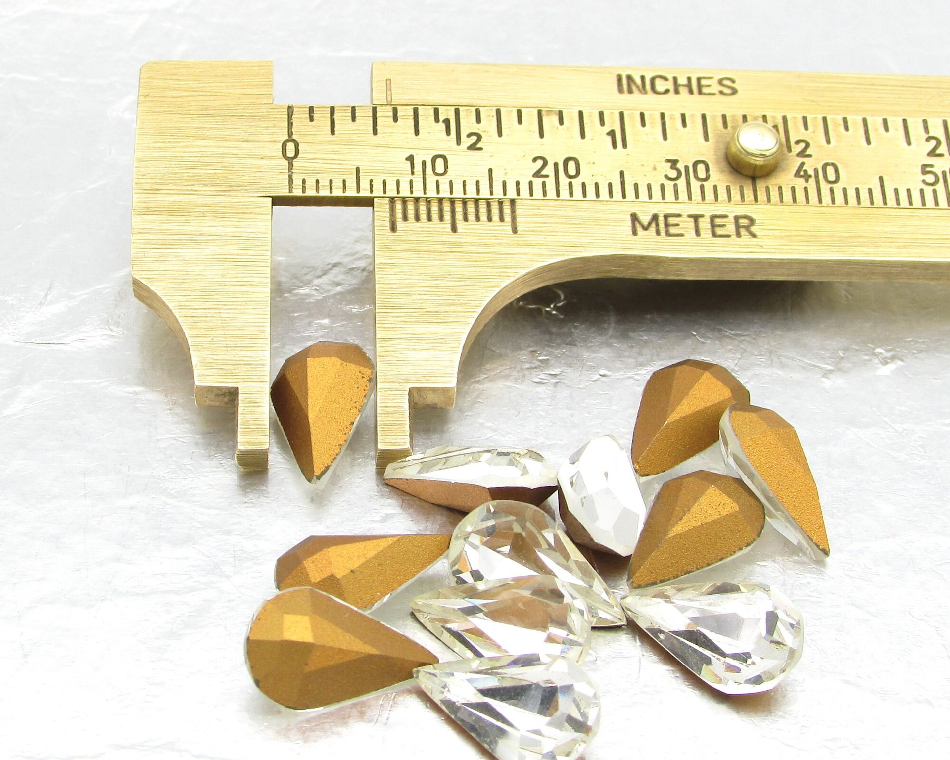 Vintage 13x7.8mm Pear Rhinestones