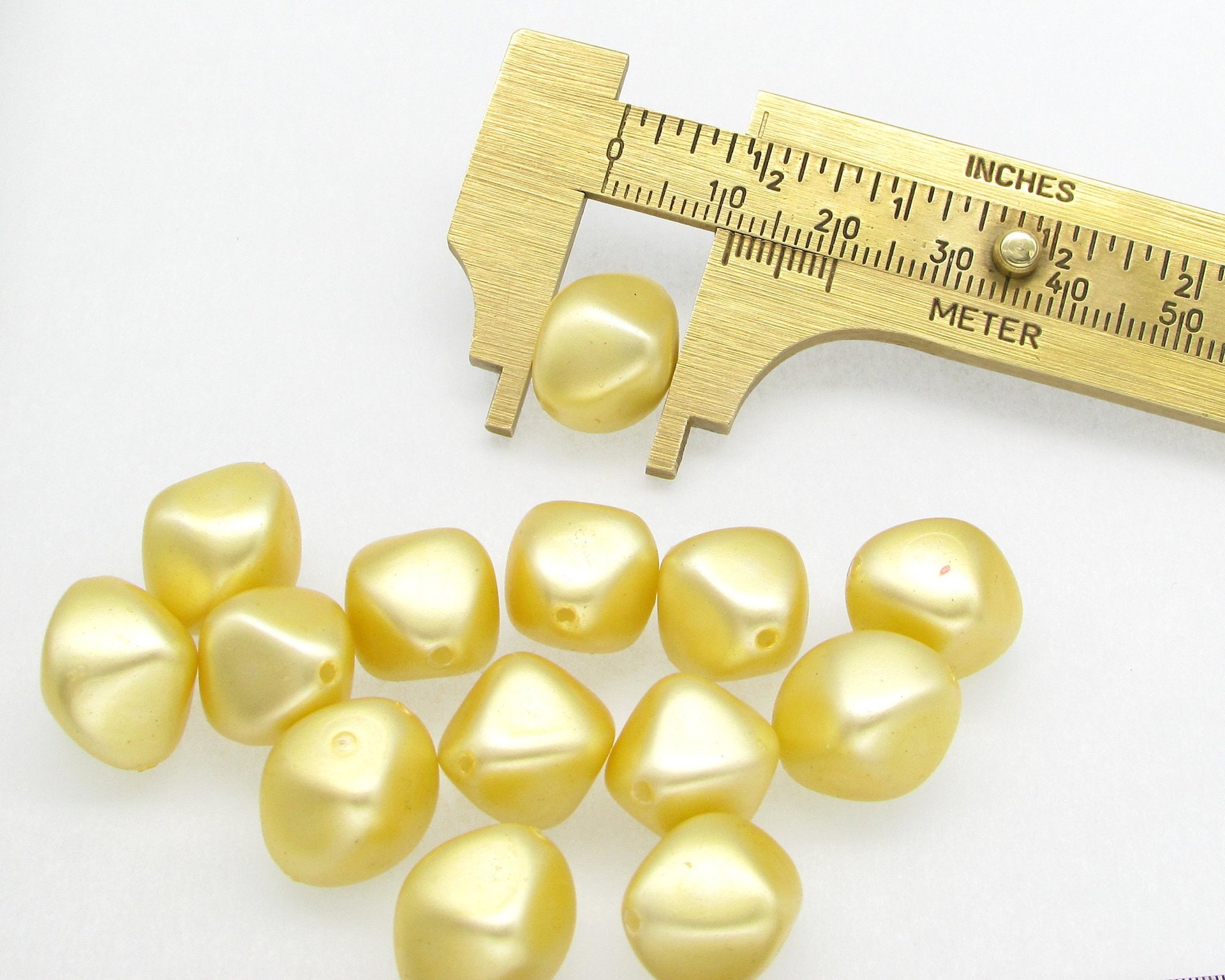 Vintage Faux Pearls, Opaque Yellow Lustre Beads, 15mm Baroque Bicones (14)