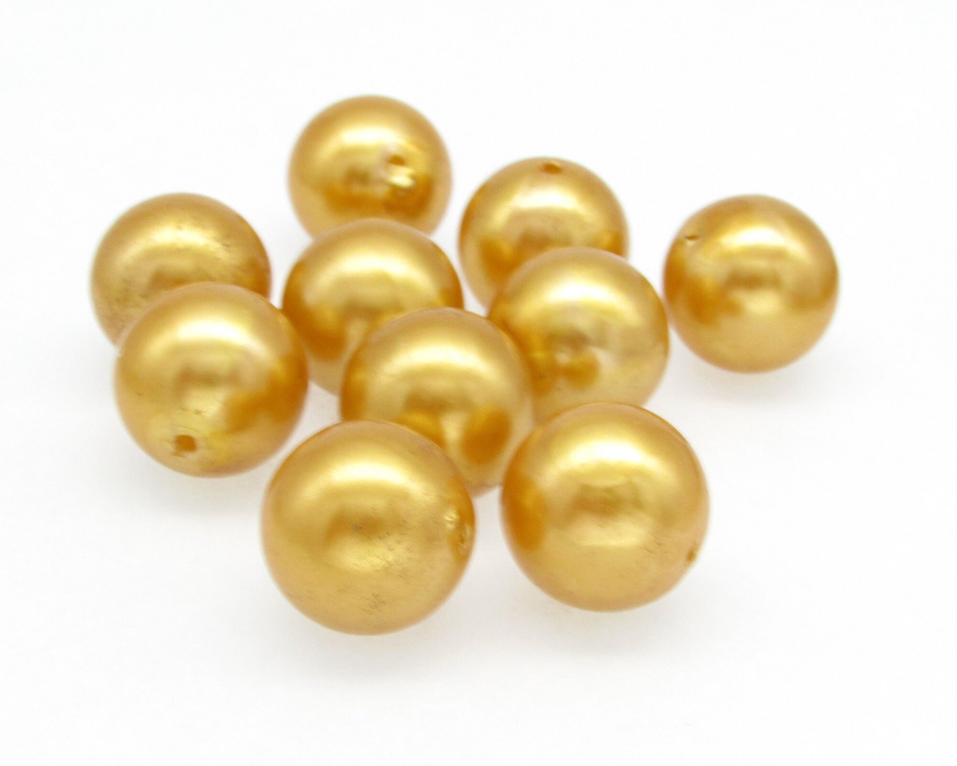 Vintage 16.5mm Round Beads, Golden Yellow Plastic Pearls