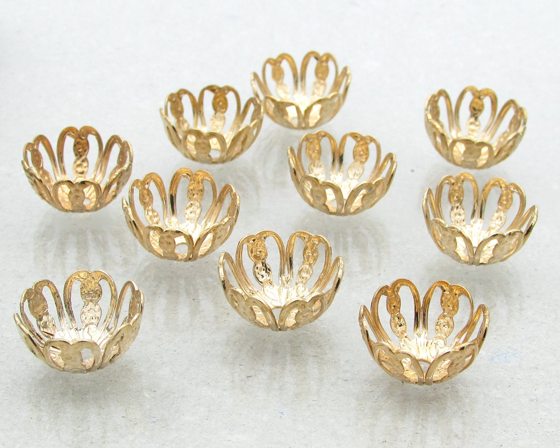 14mm Bead Caps, Gold Plated Brass Findings (10)