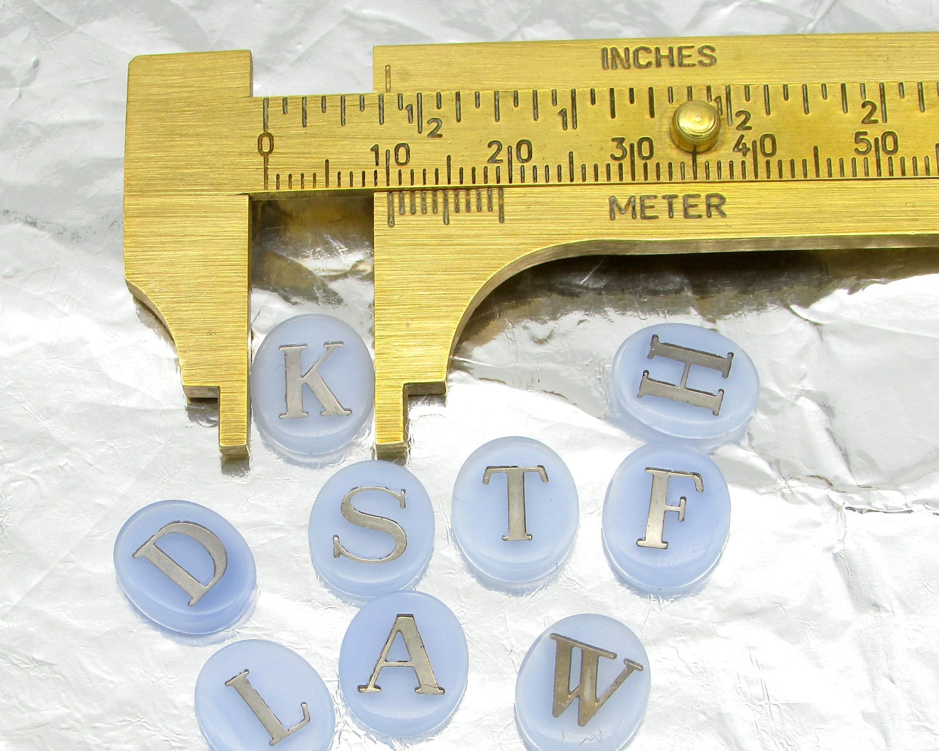 Vintage Initial Cabochon, Pale Blue Glass with Silver Letter, 12x10mm Flat Oval