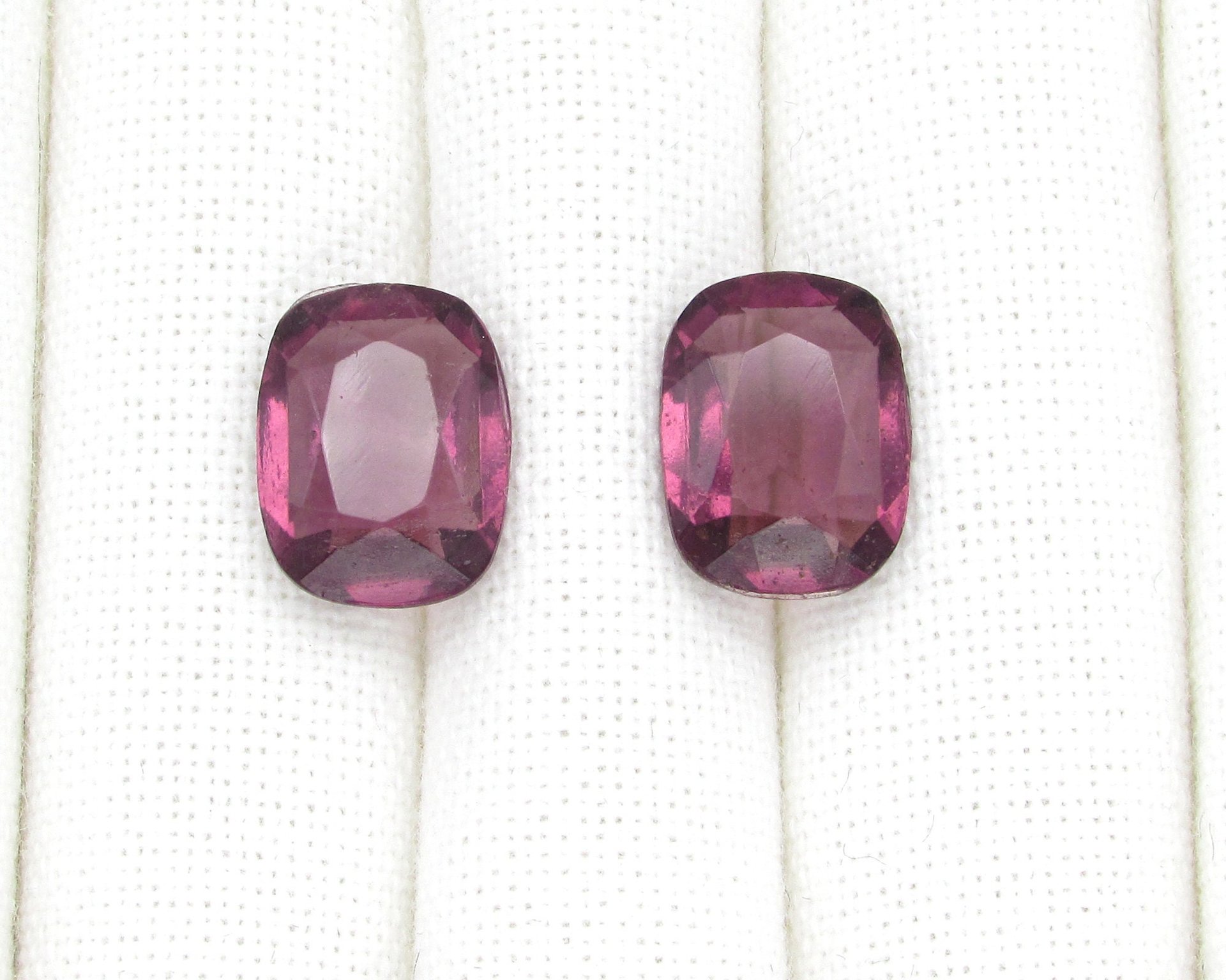 17x13mm Rectangular Unfoiled Rhinestones (2)