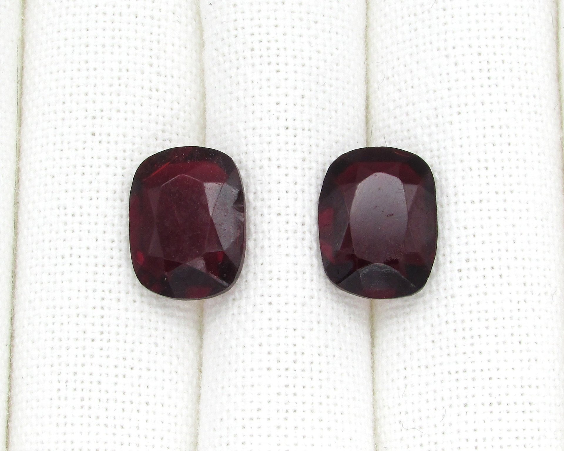 17x13mm Rectangular Unfoiled Rhinestones (2)