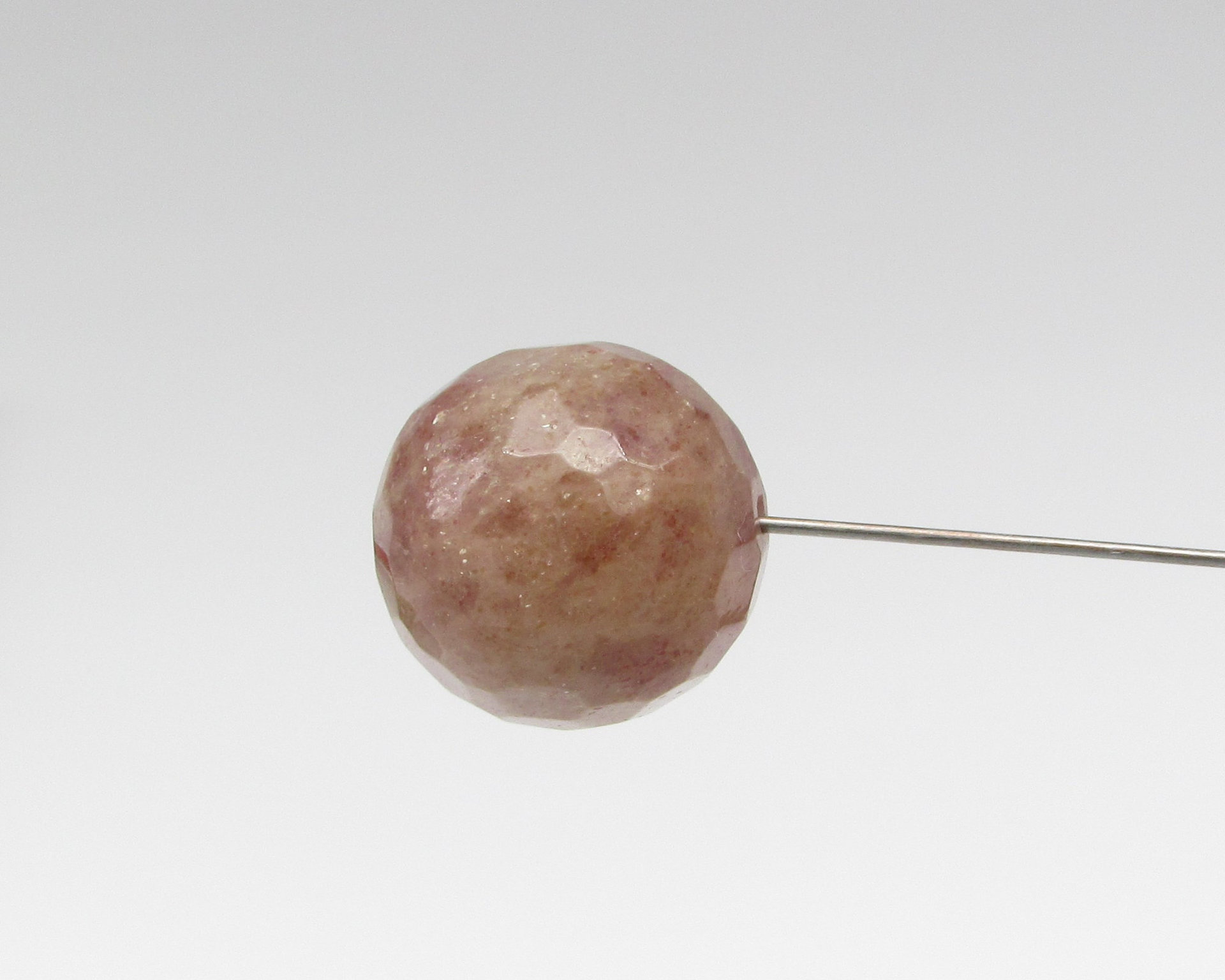 18mm Faceted Spheres, Half Drilled Mauve Quartz Beads