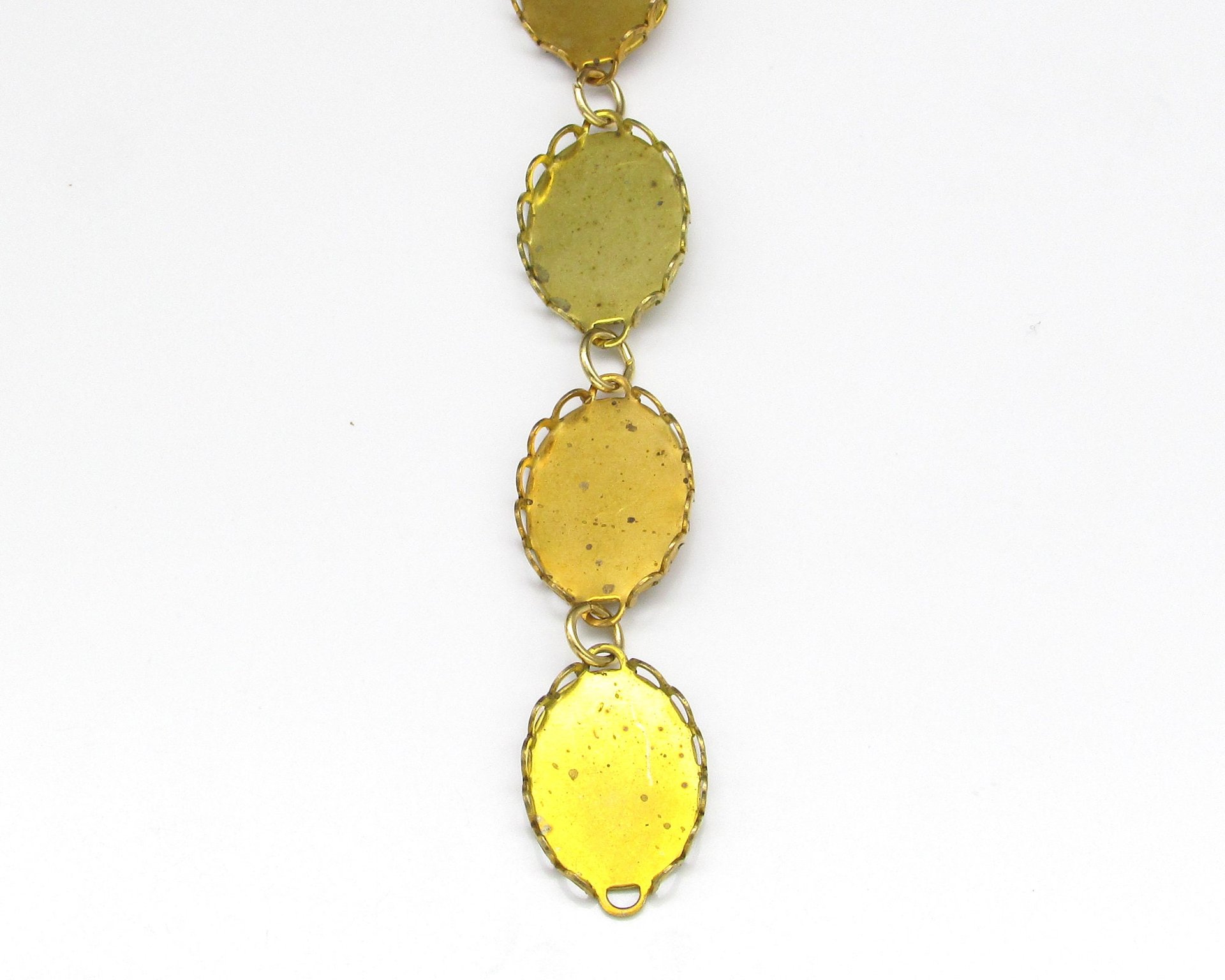 18x13mm Bezels, Scalloped Lace Edge, Brass Coated Steel