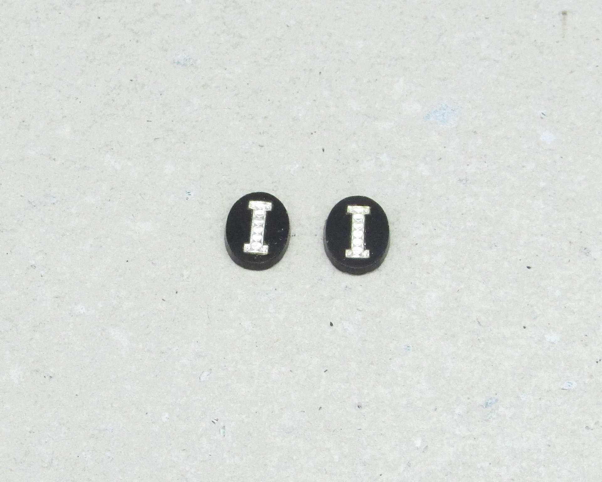 Vintage Initial Cabochon, Black Glass with Rhinestone Letter, 9x7mm Flat Oval