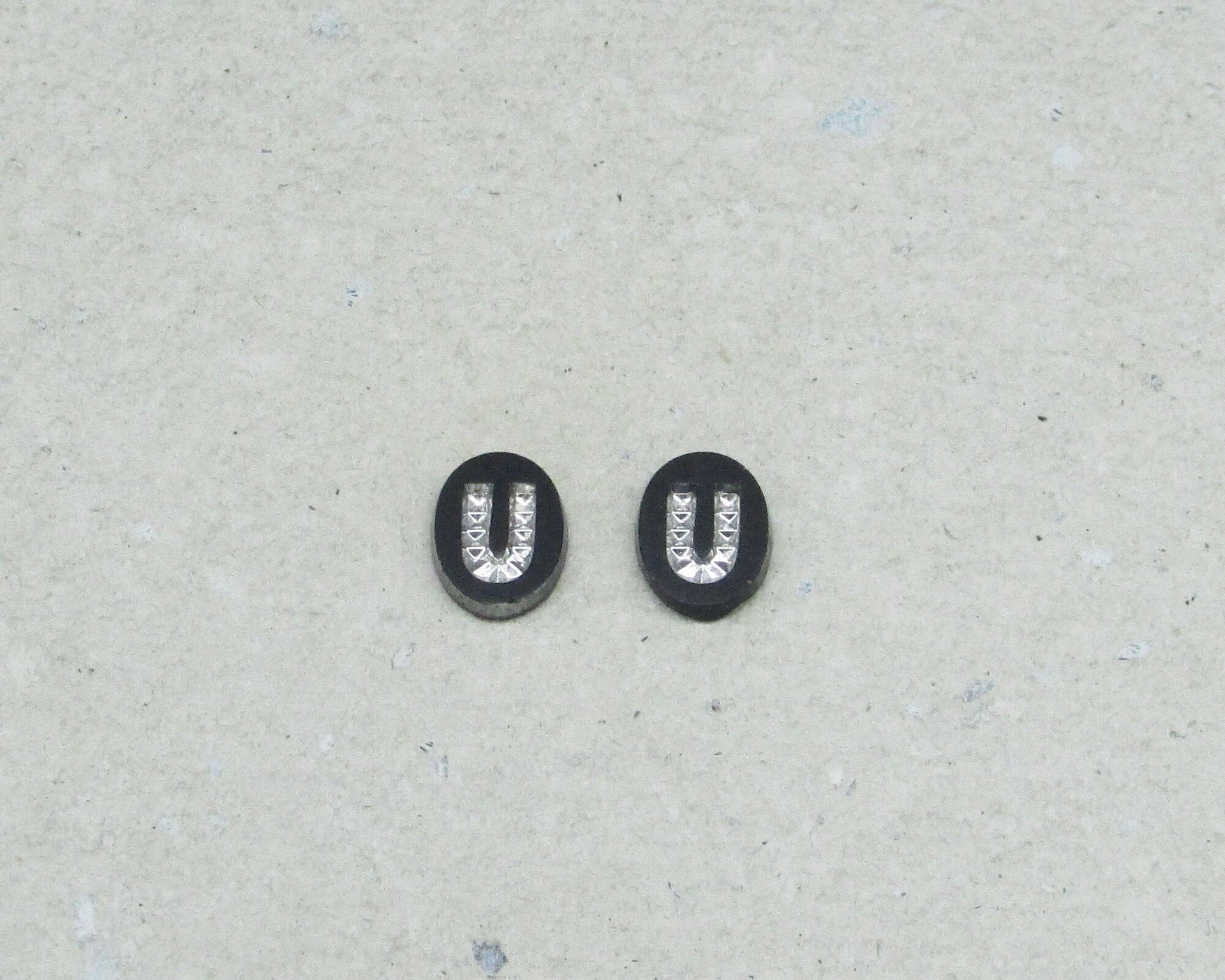 Vintage Initial Cabochon, Black Glass with Rhinestone Letter, 9x7mm Flat Oval