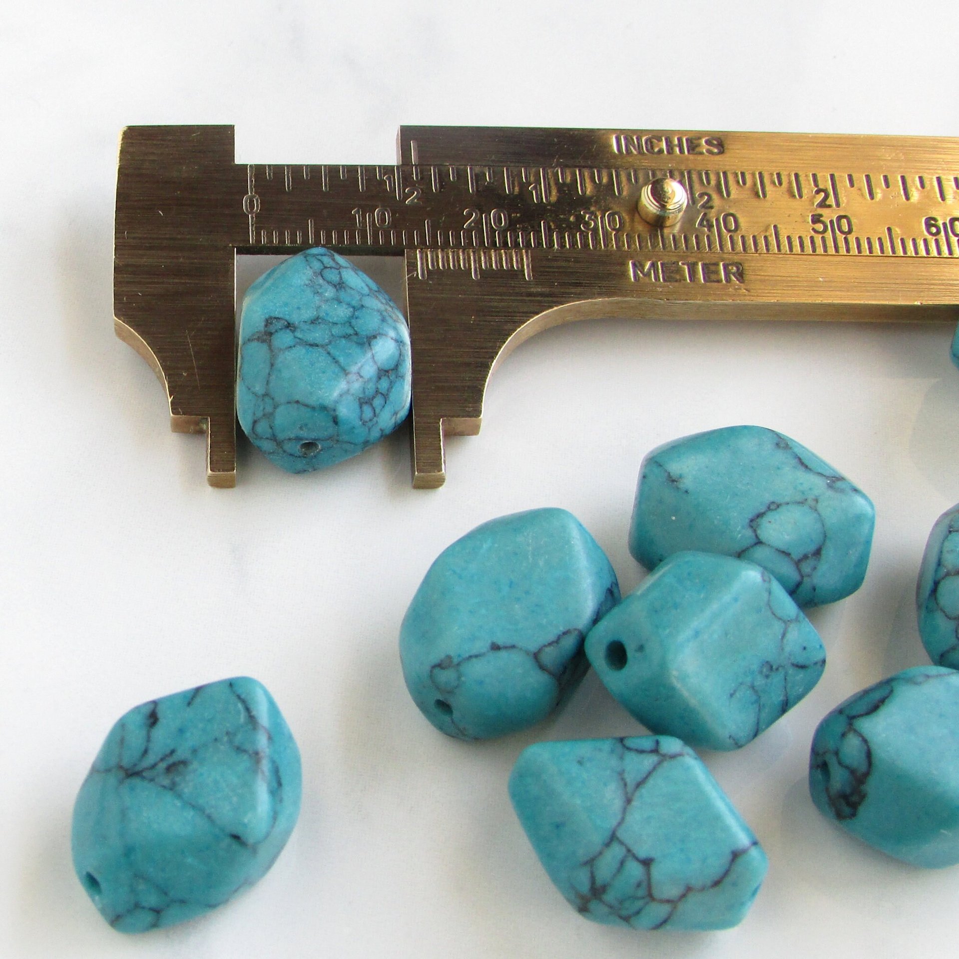 Opaque Turquoise 19x14mm Polygon Imitation Stone Beads