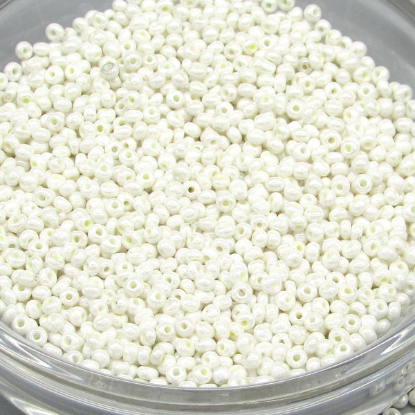 11/0 Seed Beads, Opaque White Pearl Spacers (25g)