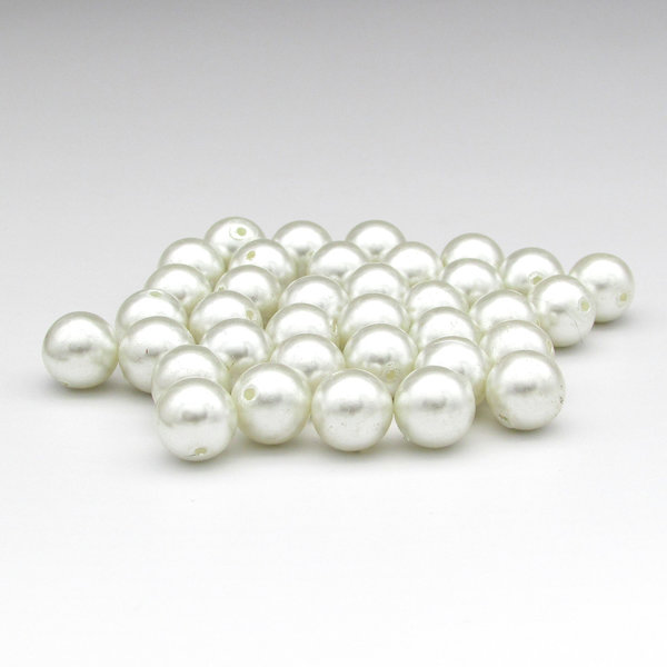 10mm Round White Lustre Beads, Vintage 1970's Plastic Pearls (36)