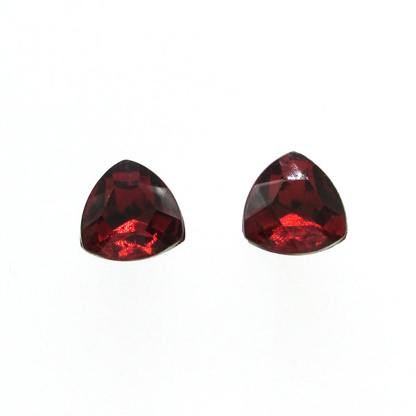 Vintage 12mm Triangular Rhinestones, Foiled Garnet Faceted Point Back Shield Dentelles (2)