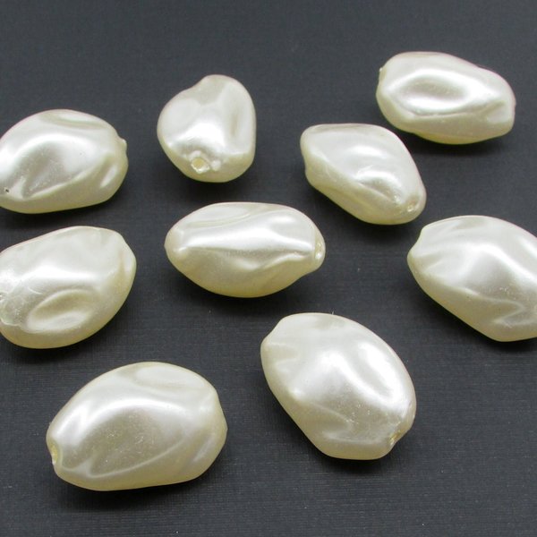 Vintage Cream Lustre Beads, 25x17mm Baroque Oval Plastic Pearls (12)