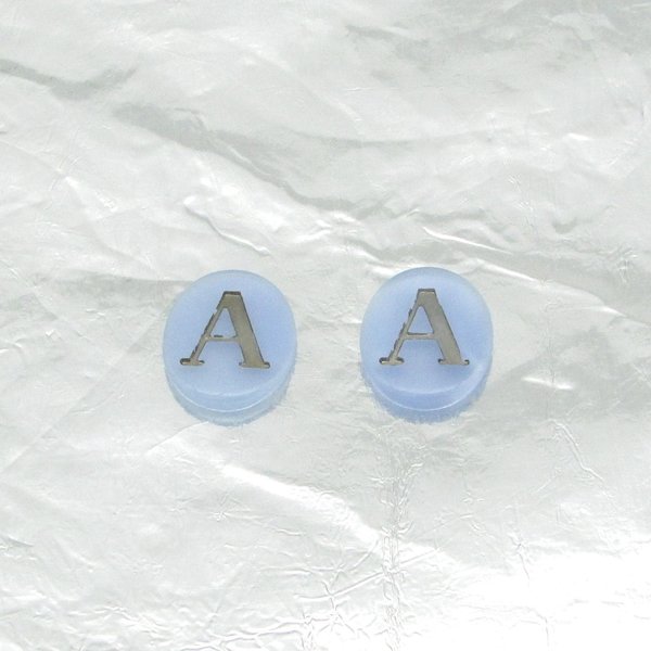 Vintage Initial Cabochon, Pale Blue Glass with Silver Letter, 12x10mm Flat Oval