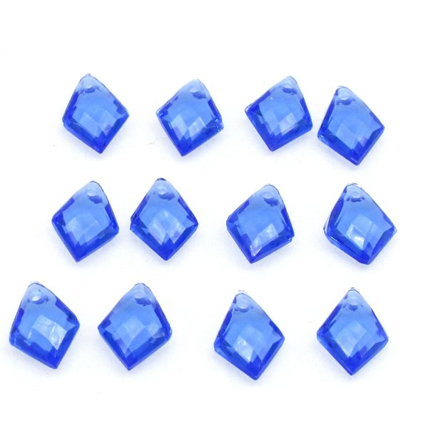 9x7mm Sapphire Kite Briolettes, Faceted Czech Glass Beads, Fire Polished Angular Droplets