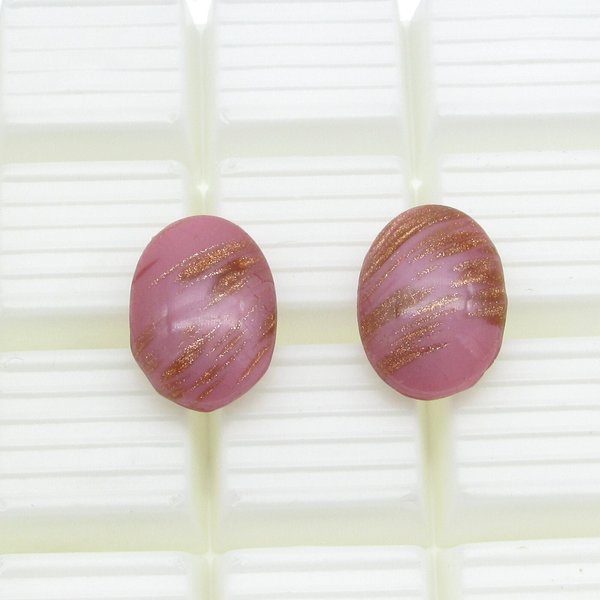 Oval Cab-Top Dentelles, 18.5x13.3mm Vintage Aventurine Glass Stones (2)